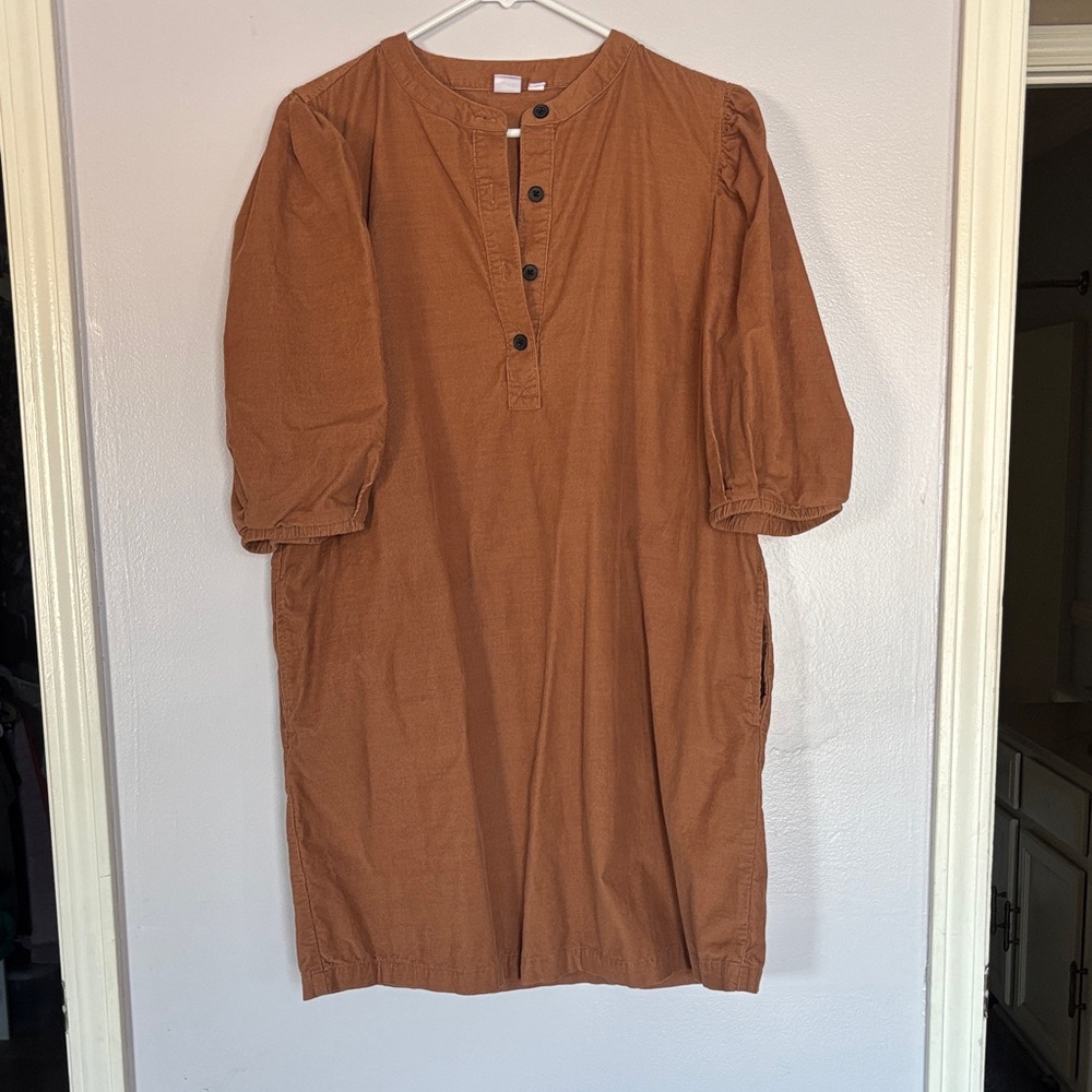 Women's GAP Button-Front corduroy Dress in Brown with pockets